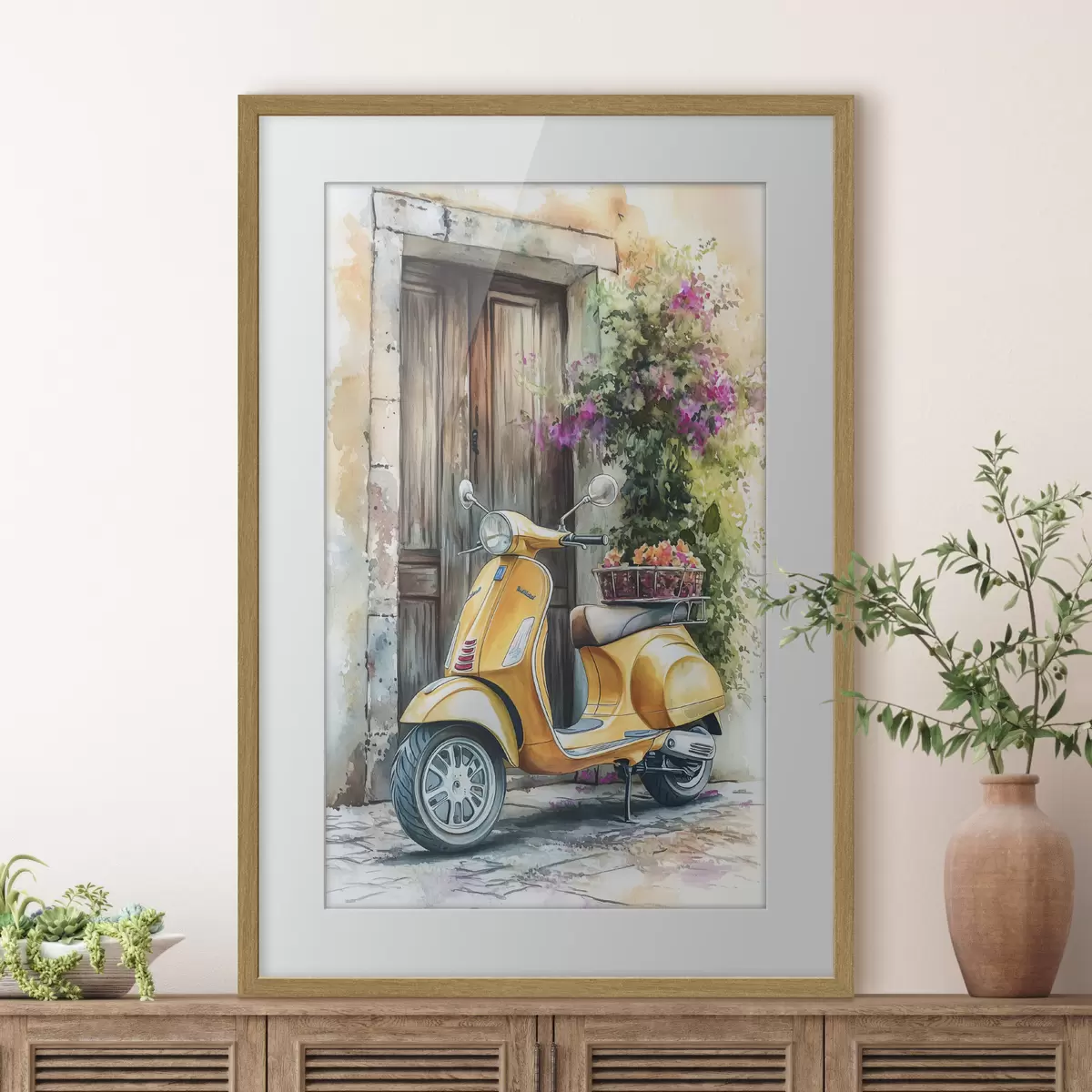 Постер Жовтий скутер Vespa біля дерев'яних дверей з квітами f44607