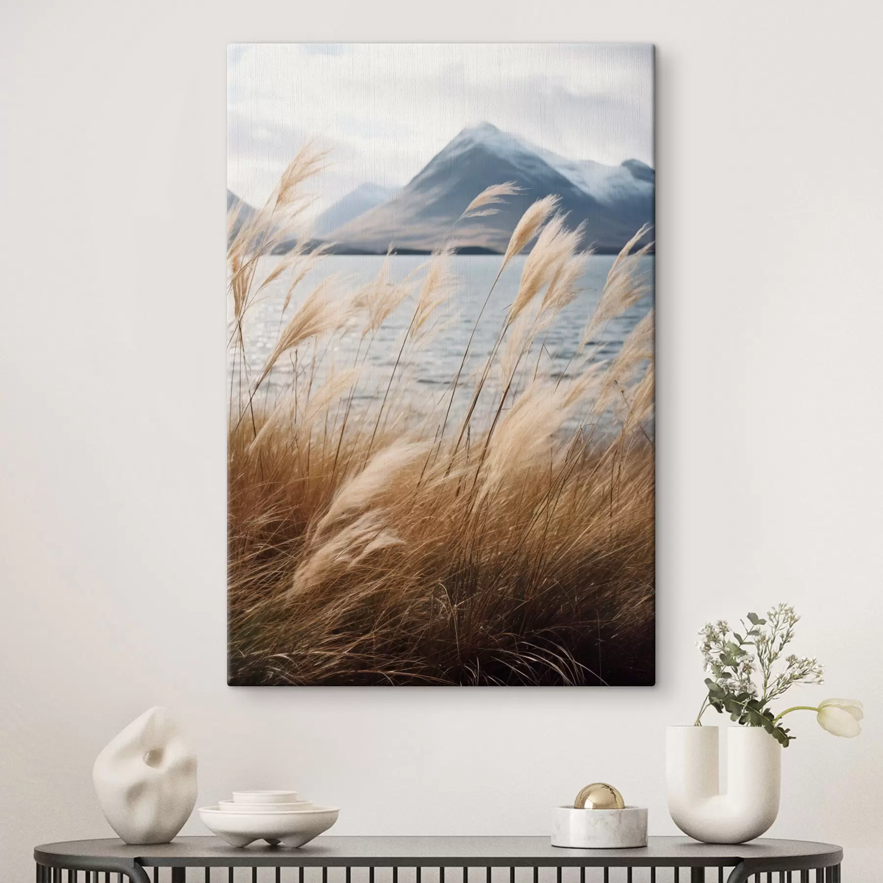Картина Трава пампас на тлі озера і гір, м'яке освітлення, приглушені кольори, натуралістичний стиль s46283