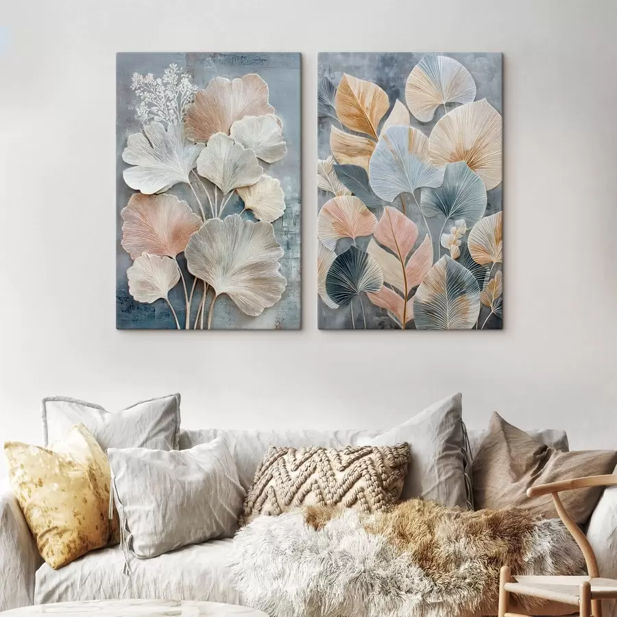 Картина Абстрактна композиція з декоративним листям у сіро-бежевій палітрі m30030